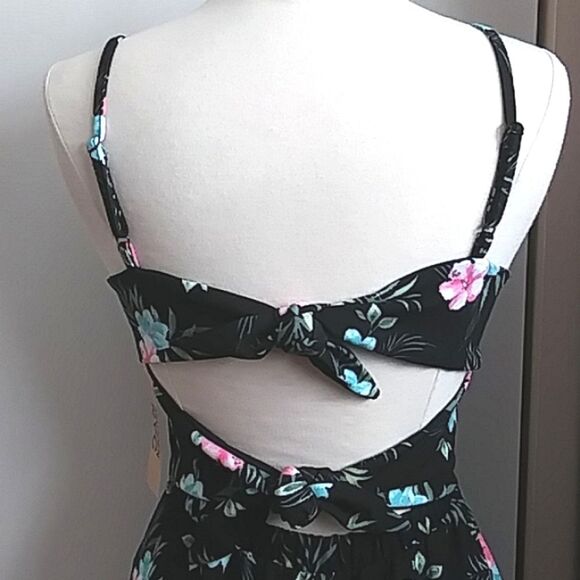 Madden NYC Tropical Flowers Bare Midriff Romper - Picture 5 of 13